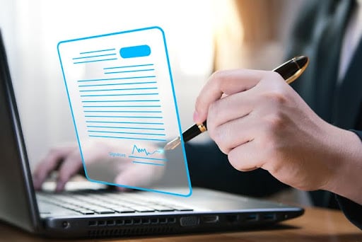 Foto do case Como assinar um documento digitalmente: guia completo para garantir validade e segurança