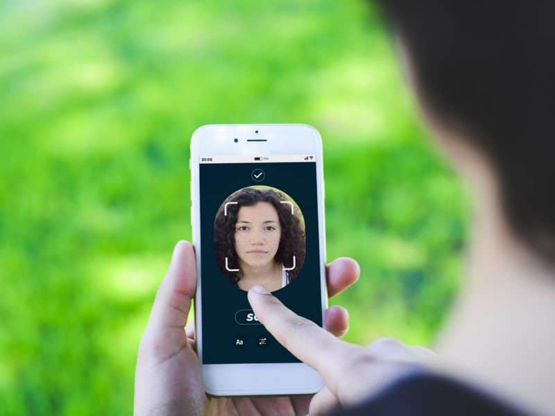 contrato assinado por biometria facial e tendências